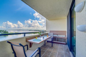 Tropical Hudson Retreat with Pool and Tennis Courts!